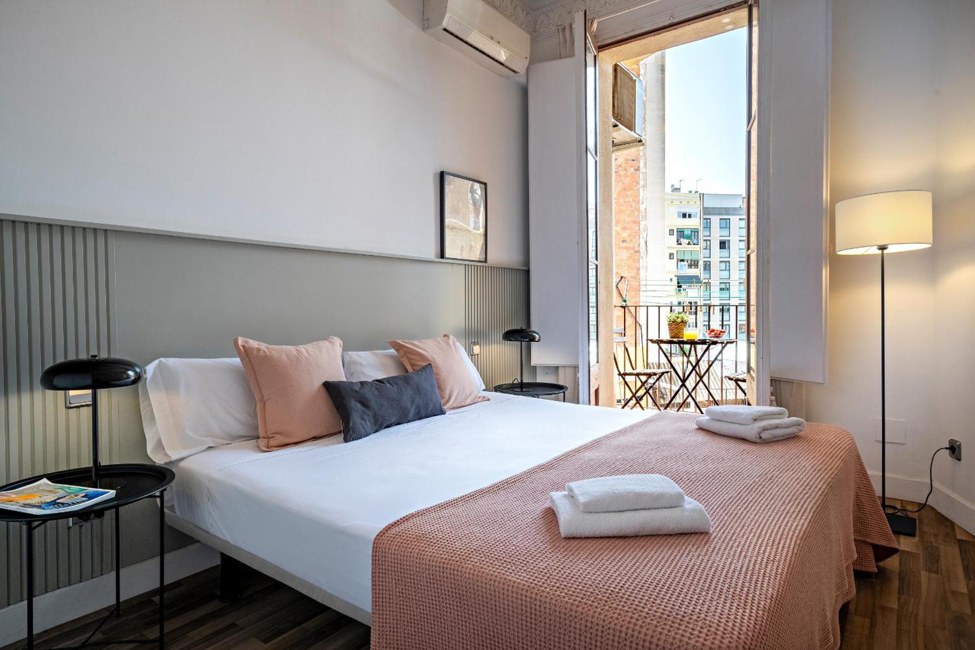 ברצלונה Habitat Apartments Eixample Balconies. מראה חיצוני תמונה